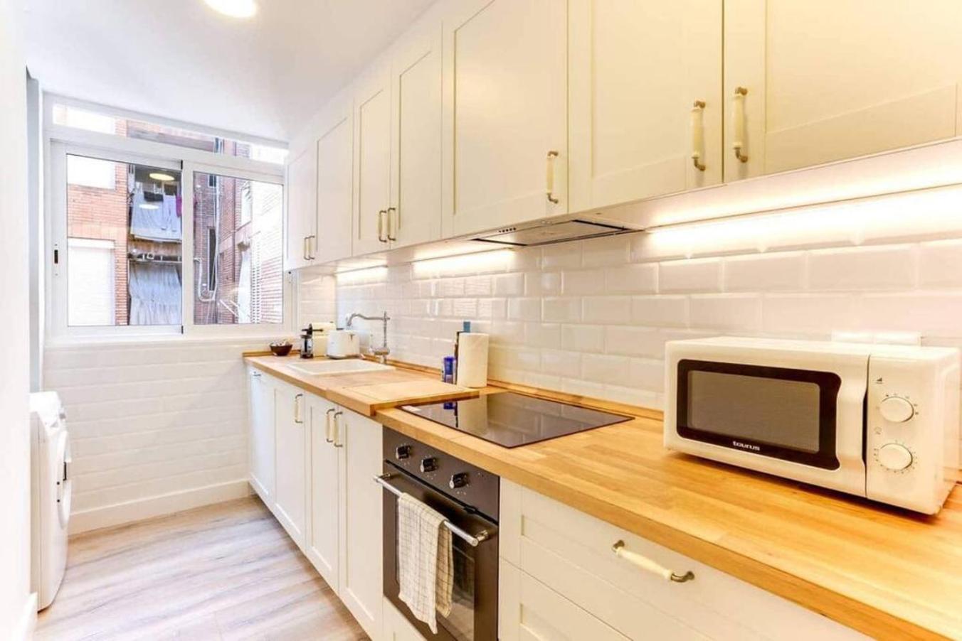 Apartament Bright 2bdr In Trendy Gracia Barcelona